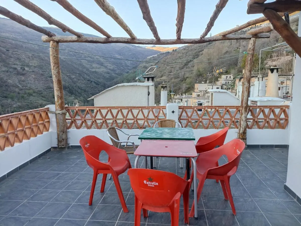 Casa Los Trillizos Pampaneira Holiday home
